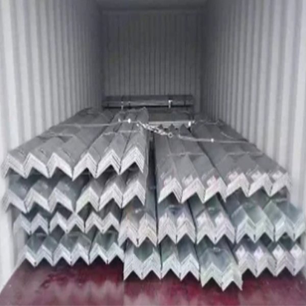 ملاك الصلب.png