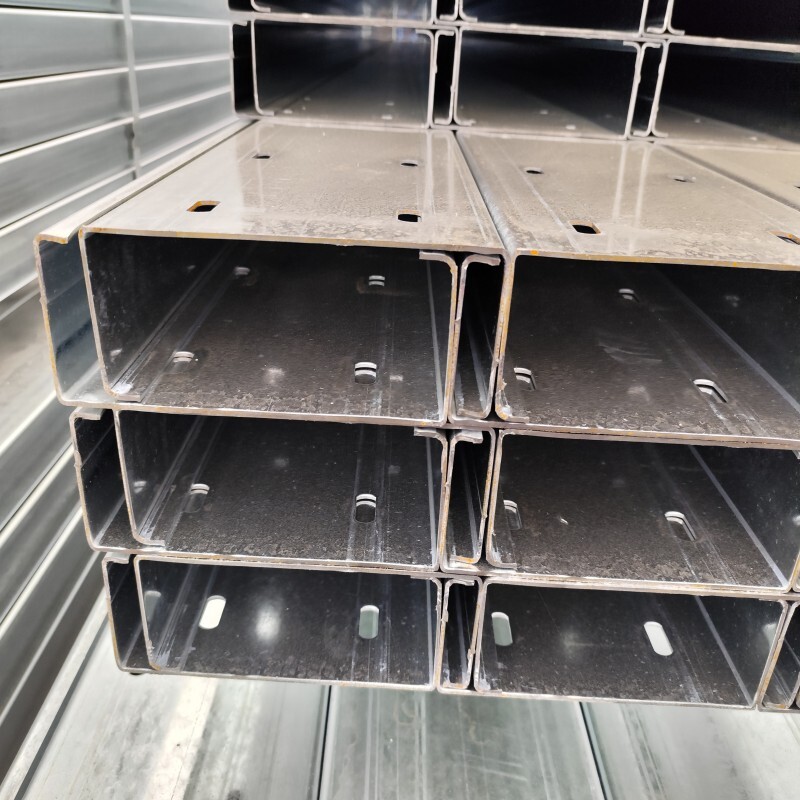 فولاذ على شكل حرف C