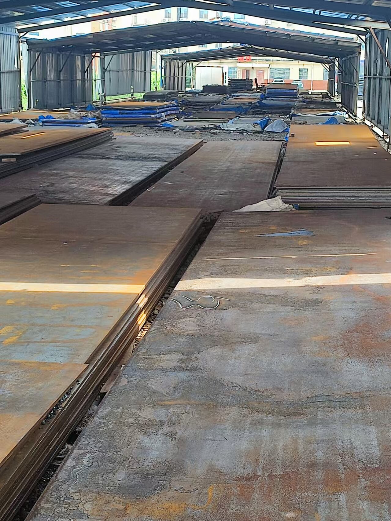 لوحة مقاومة للتآكل