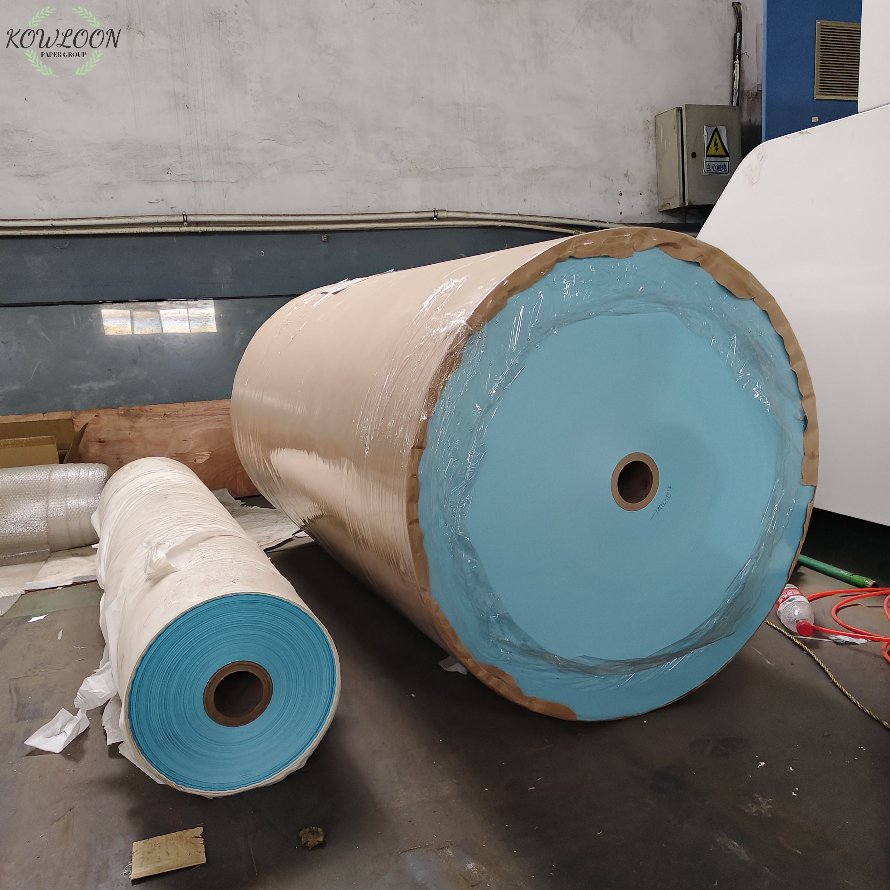 لفائف كبيرة مناديل ملونة - مناديل حمراء وسوداء