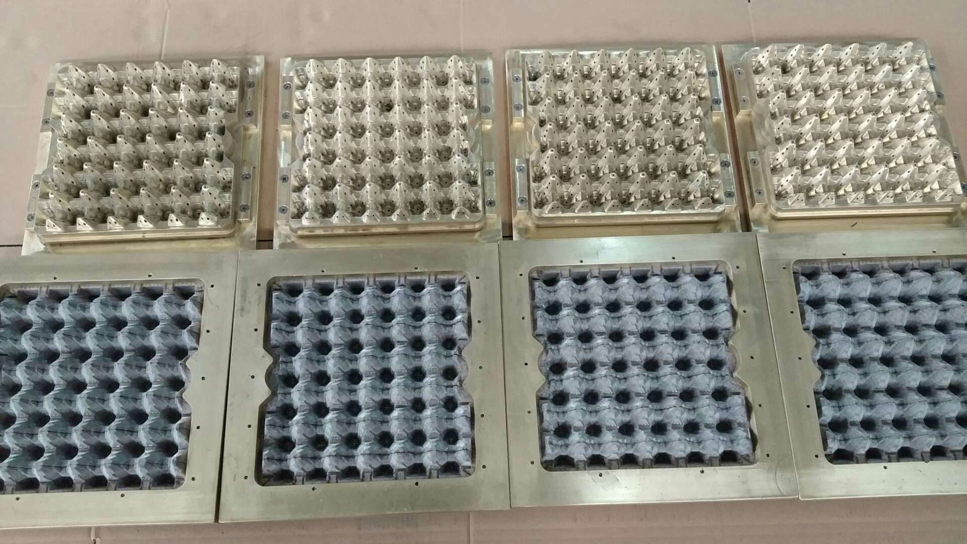 مقارنة العائد على الاستثمار بين نماذج مختلفة من آلات صنع كرات البيض الدوارة المزدوجة