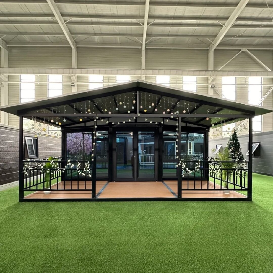 منزل قابل للتوسيع بجناحين مزدوجين