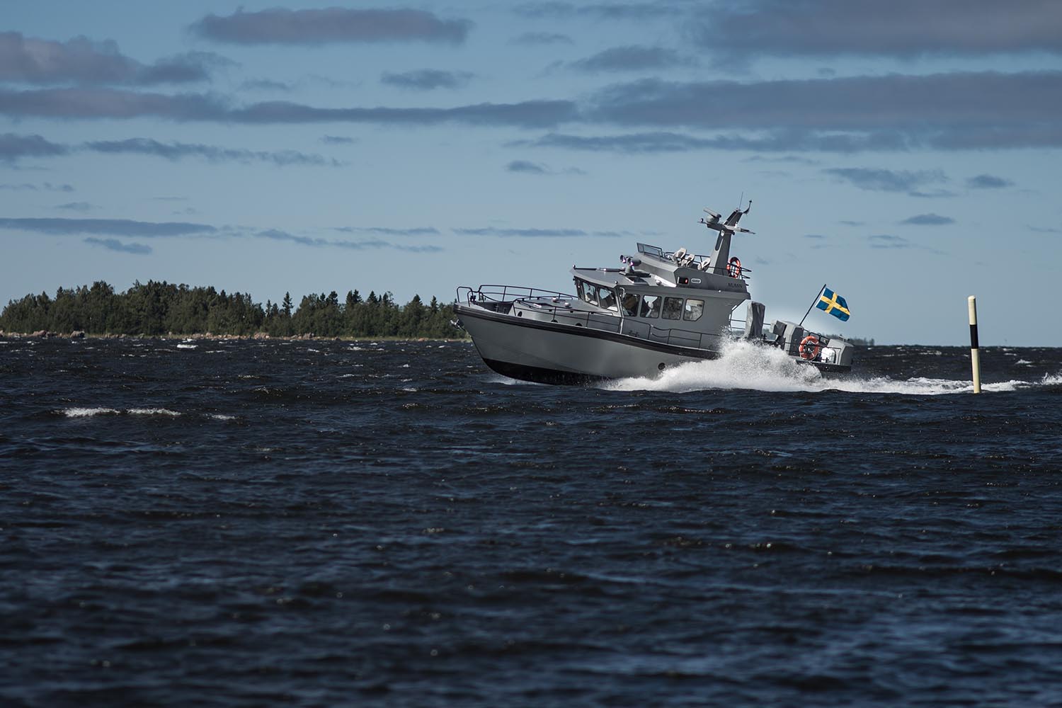 1450 high speed boat