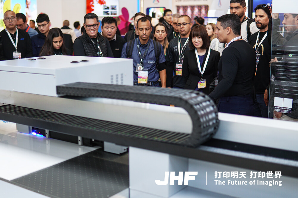 انطلق فريق وكلاء أمريكا الجنوبية في رحلة جينهونغفينغ في الصين