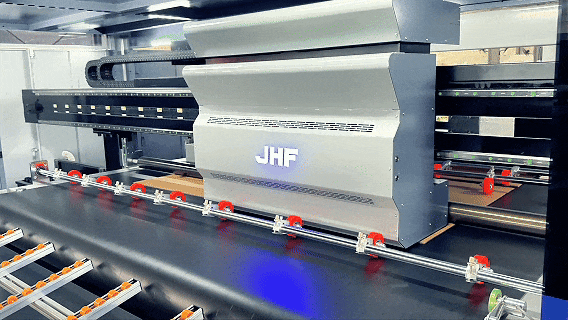 نحقق الفوز بالسرعة ونبرع بالدقة! طابعة JHF CZ2516 عالية السرعة للطباعة المباشرة على العبوات المموجة تطلق زخمًا جديدًا