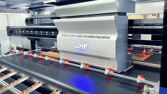 نحقق الفوز بالسرعة ونبرع بالدقة! طابعة JHF CZ2516 عالية السرعة للطباعة المباشرة على العبوات المموجة تطلق زخمًا جديدًا