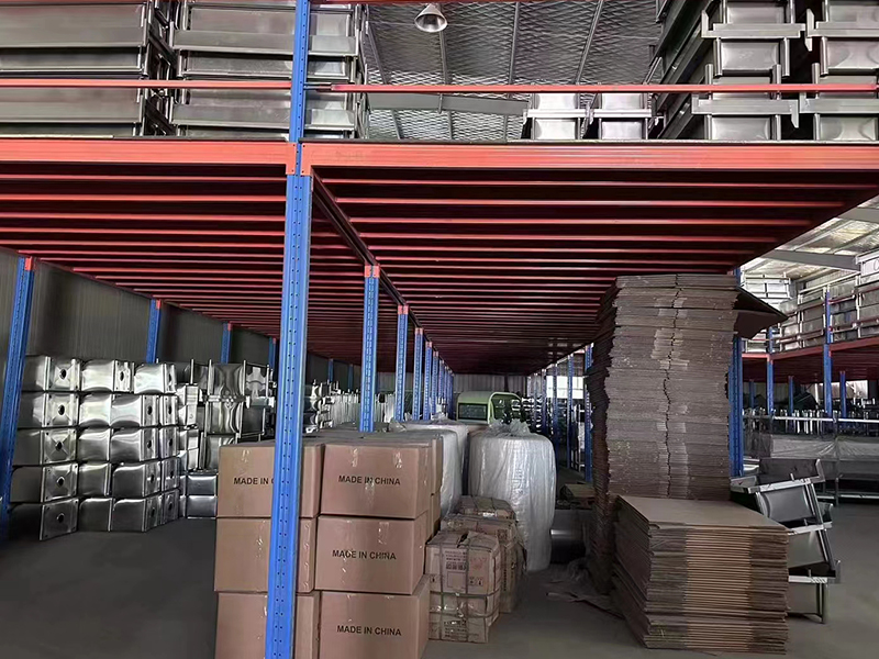 منصة الرفوف ثنائية الطبقات للعملاء الفنزويليين