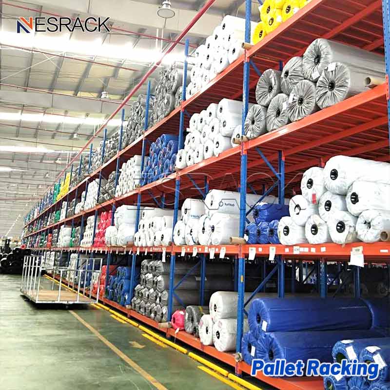 أفضل حلول الأرفف لصناعة المنسوجات: المتانة والمرونة والاستغلال الأمثل للمساحة