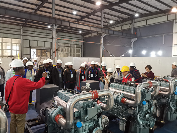 خبير في مجال الغاز الحيوي في سان تومي وبرينسيبي يزور شركة أميكو