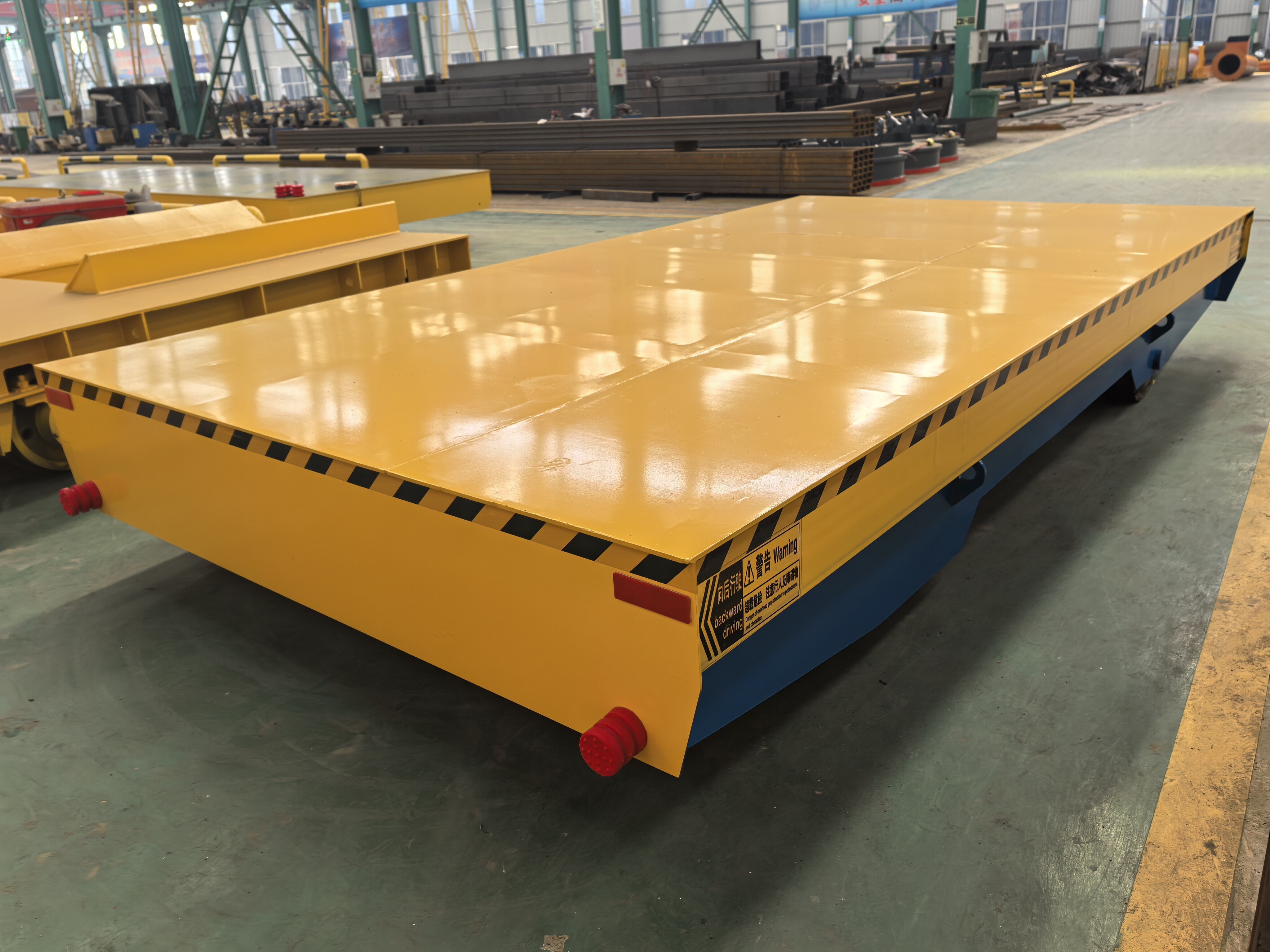 عربة نقل بدون مسار