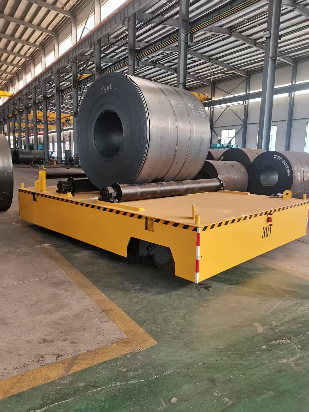 عربة نقل بدون مسار