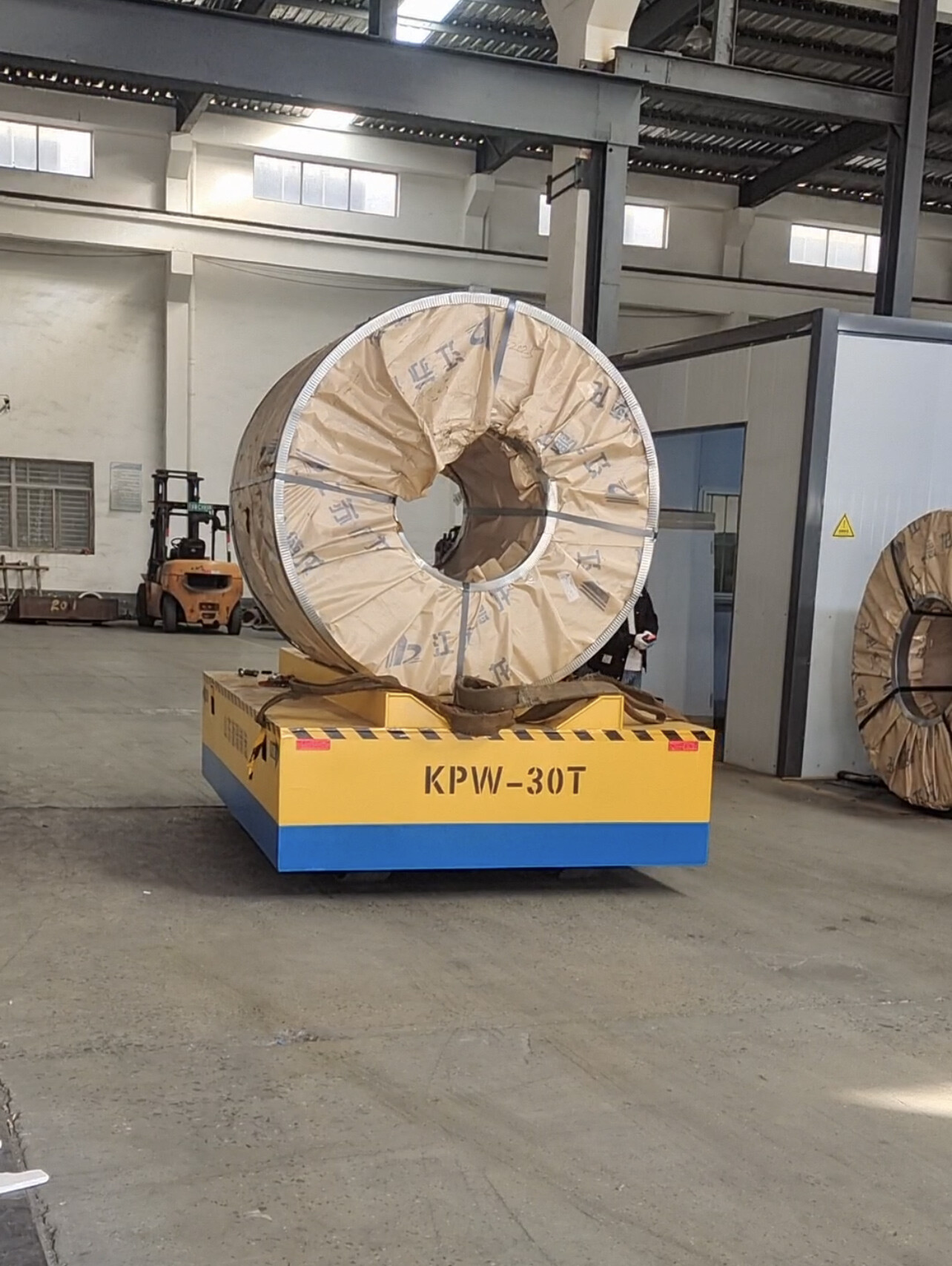 عربة نقل بدون مسار