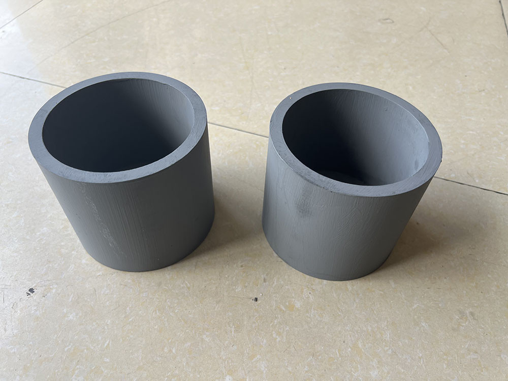 Graphite crucible
