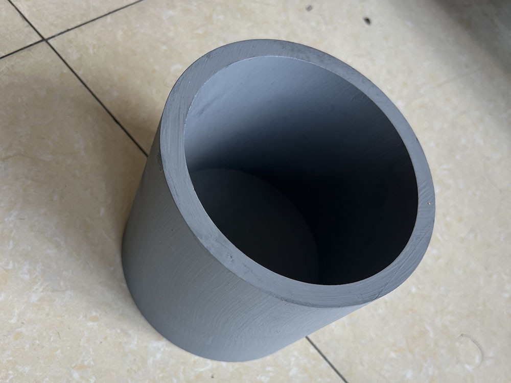 Graphite crucible
