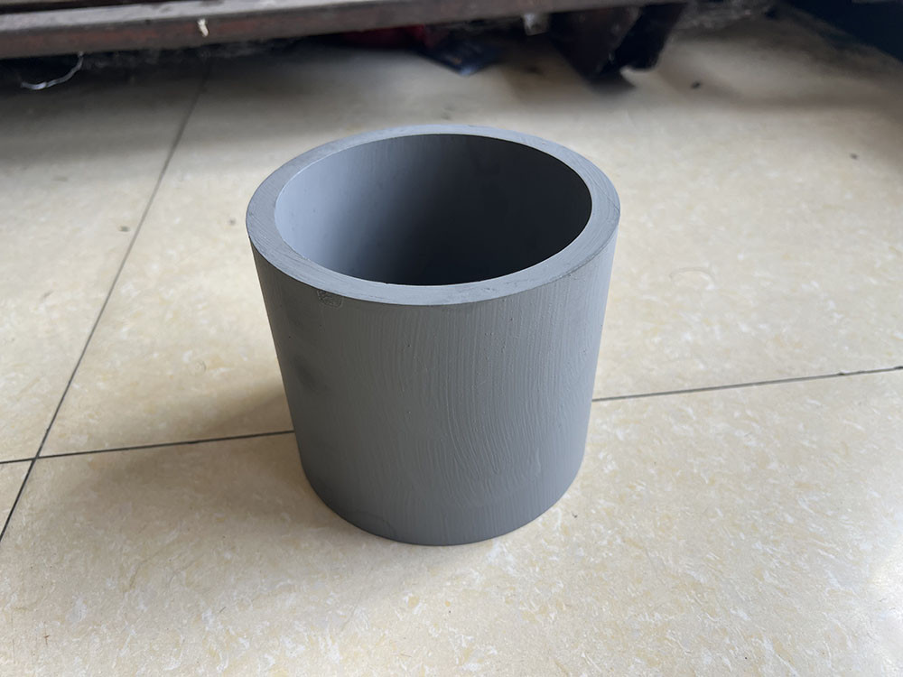 Graphite crucible