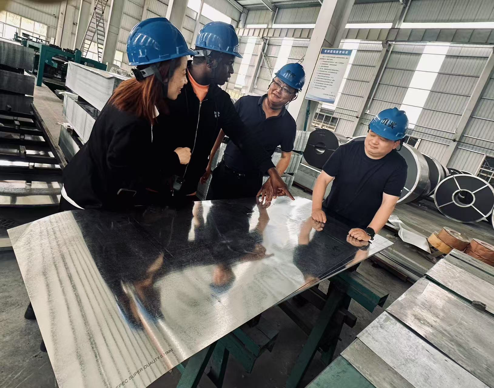 زيارة العميل النيجيري: جولة متعمقة في المصنع