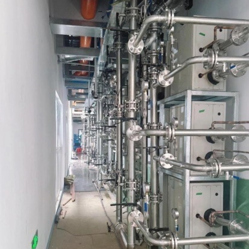 1755754225817026197531934720