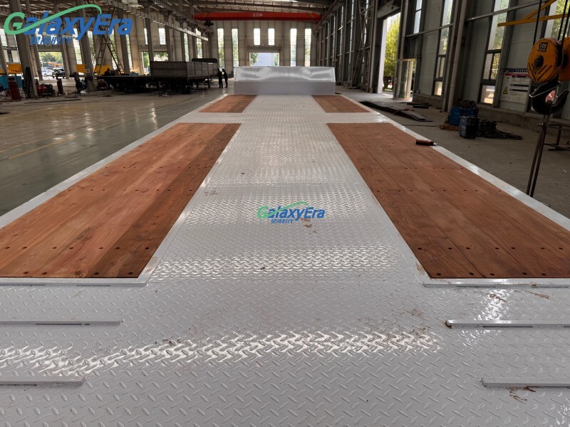 مقطورة شبه منخفضة