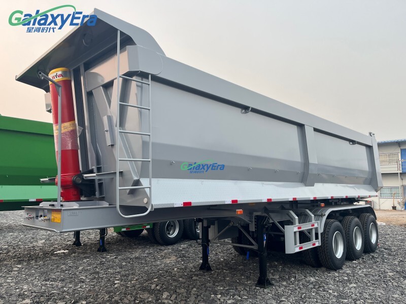 مقطورة نصف مقطورة ذات تفريغ خلفي