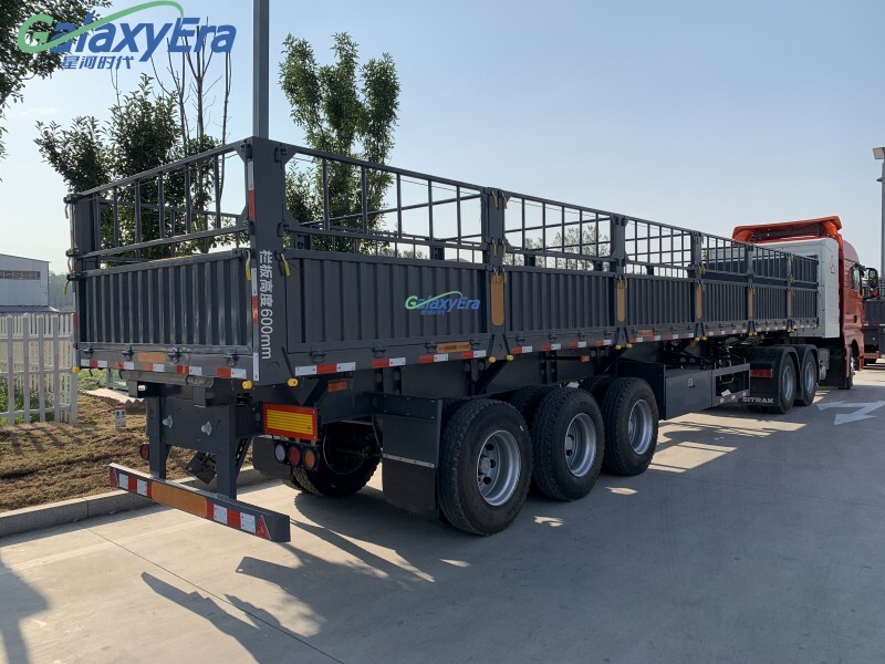 مقطورة شبه جانبية التفريغ