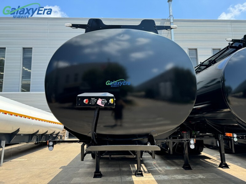 مقطورة شبه ناقلة صهريج وقود الديزل