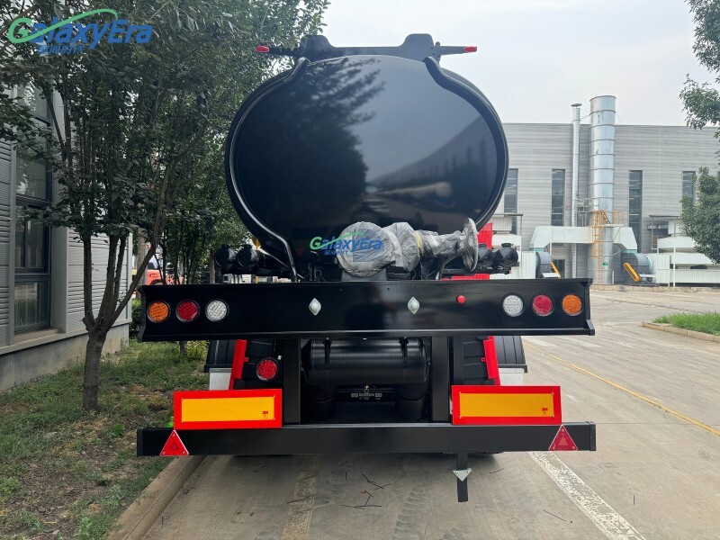 مقطورة شبه ناقلة صهريج وقود الديزل