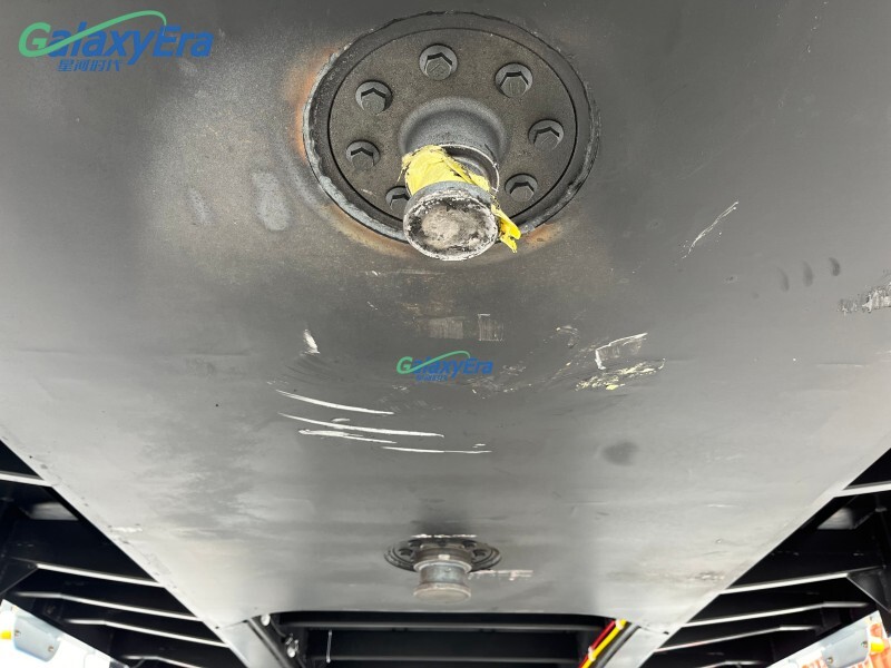 مقطورة جانبية شبه مقطورة