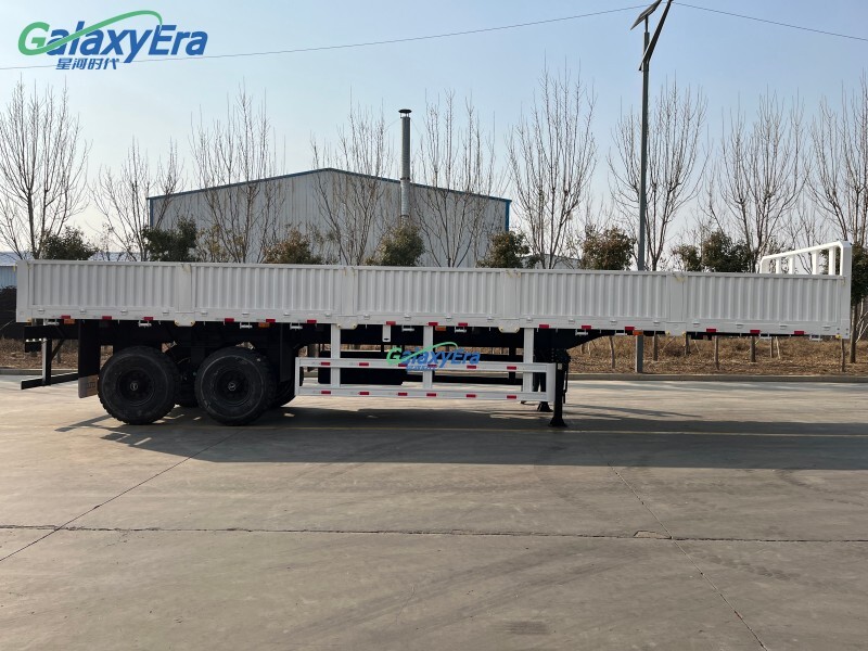 مقطورة جانبية شبه مقطورة