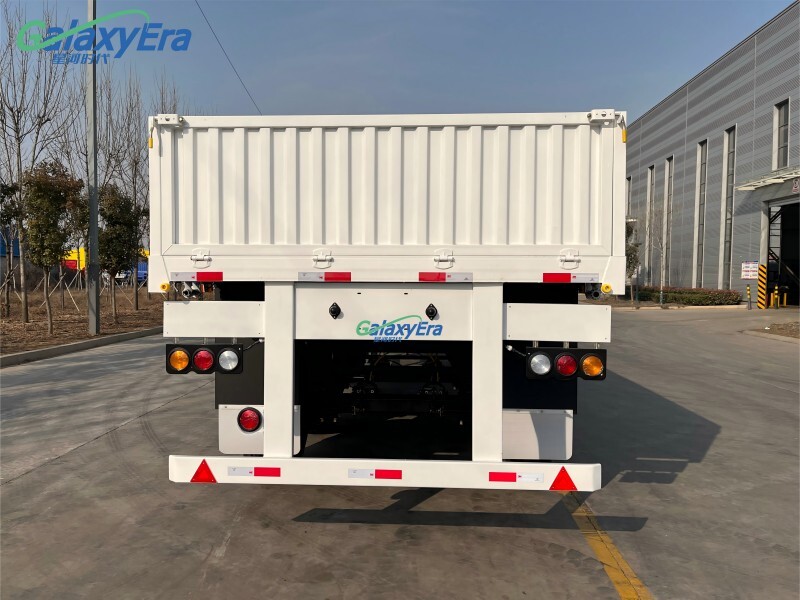 مقطورة جانبية شبه مقطورة