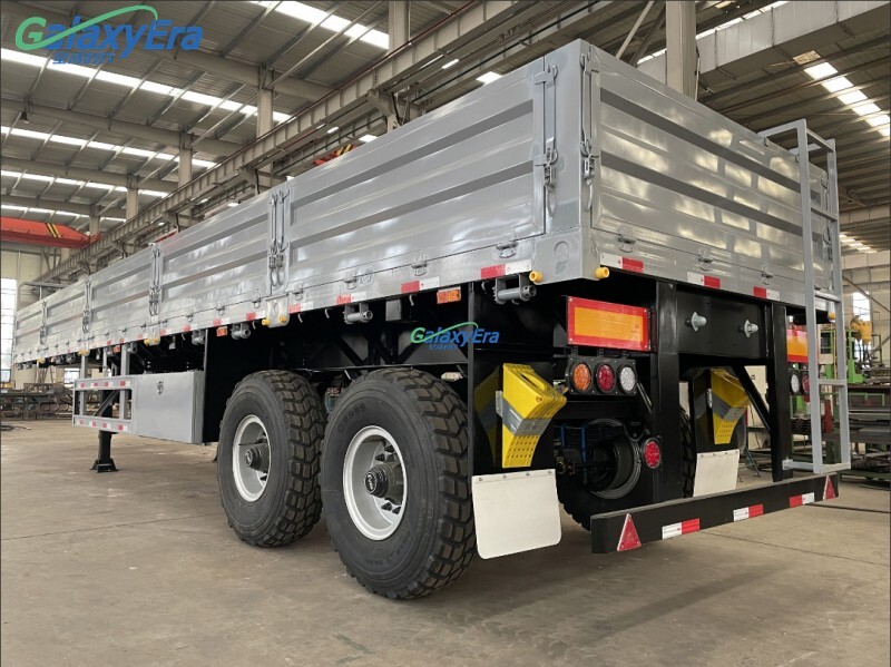 مقطورة ذات جدار جانبي