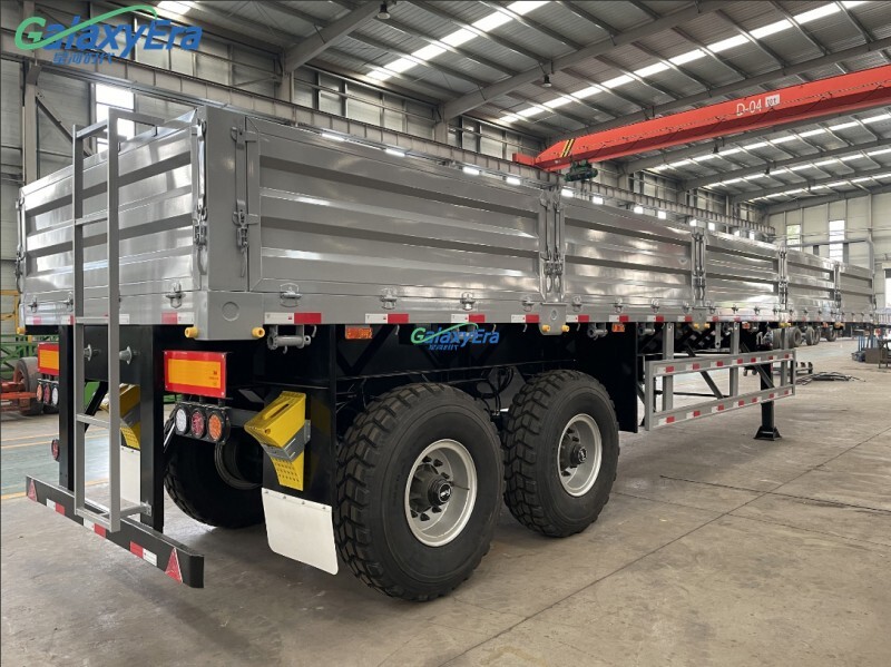 مقطورة ذات جدار جانبي