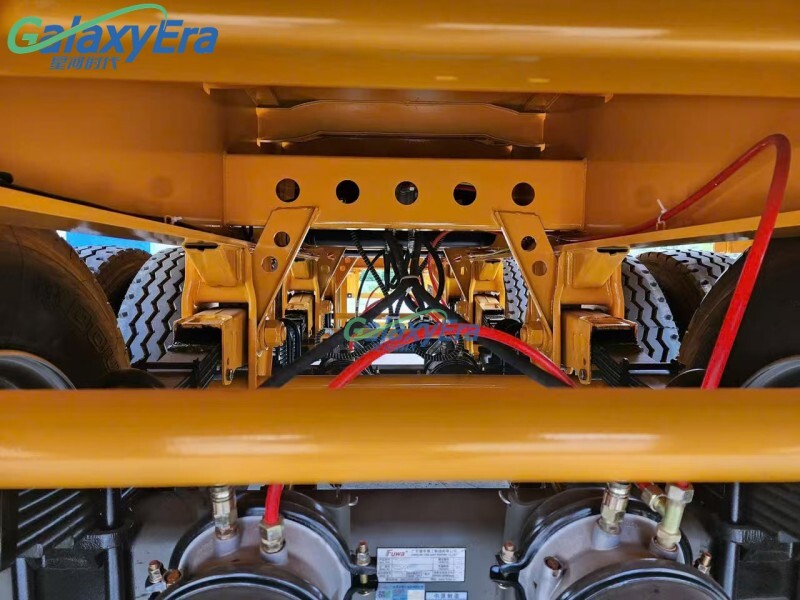 مقطورة شبه جانبية ثلاثية المحور