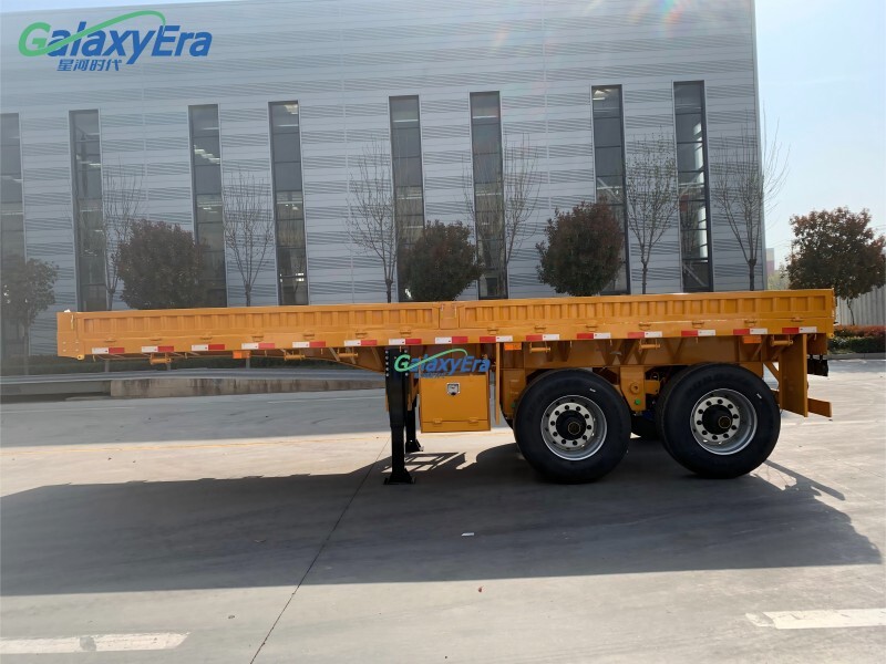 مقطورة شبه جانبية ثلاثية المحور