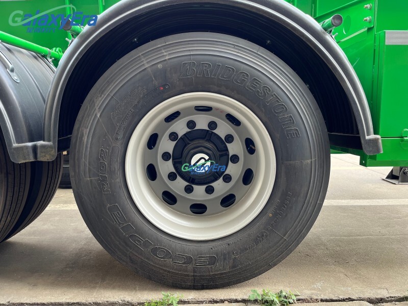 شاسيه حاوية ثلاثي المحور