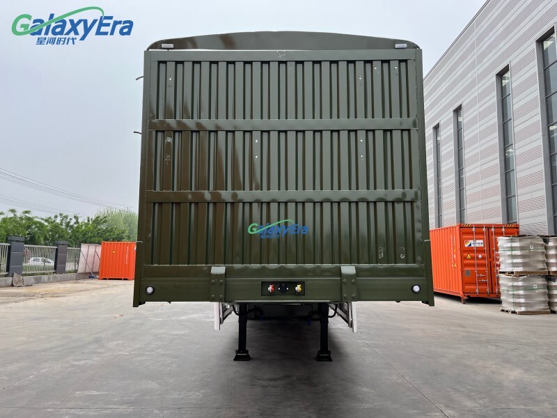 مقطورة سياج شبه مقطورة