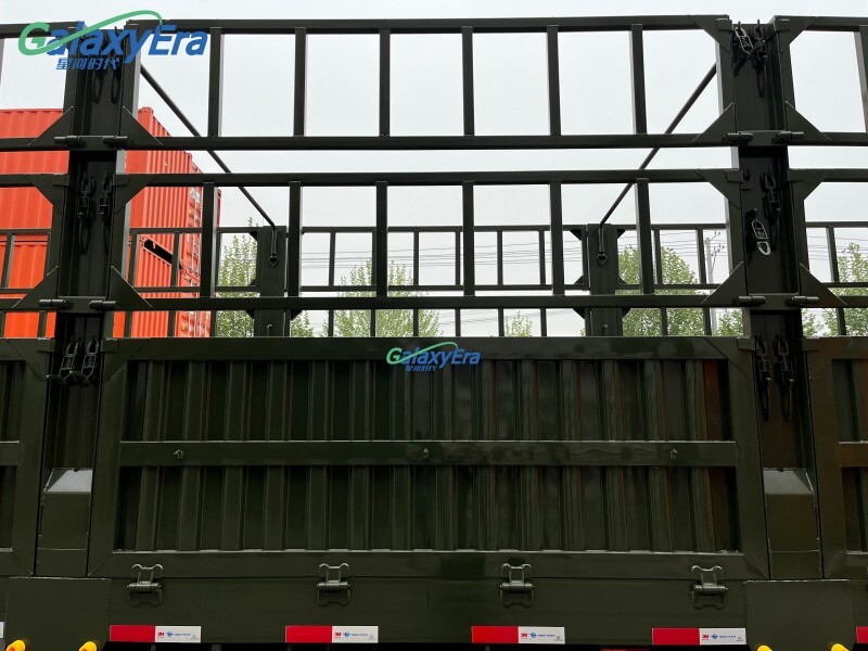 مقطورة سياج شبه مقطورة