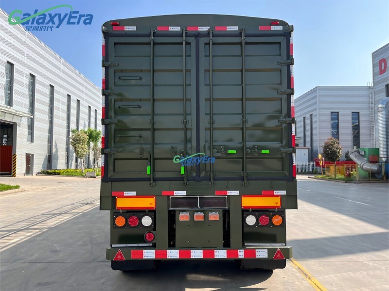 مقطورة سياج شبه مقطورة