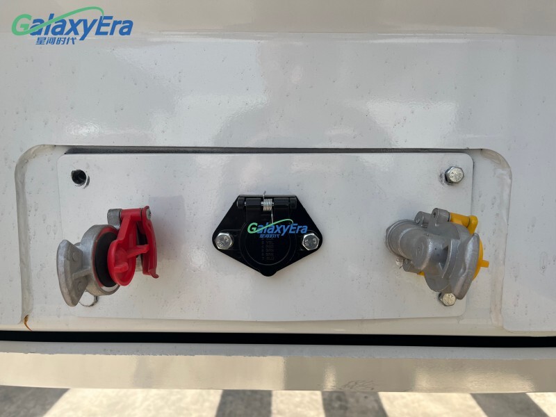 مقطورة شبه طرفية