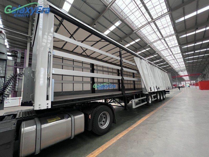 مقطورة بستائر 45 قدم