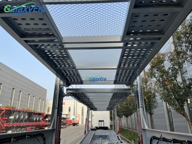 4 مقطورة نقل السيارات