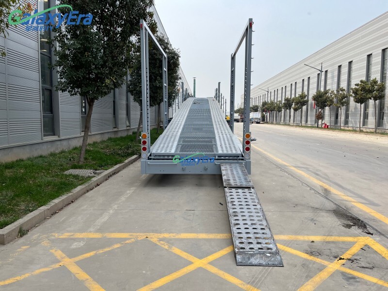 4 مقطورة نقل السيارات