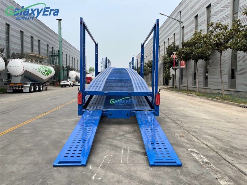 مقطورة شبه مقطورة لنقل السيارات