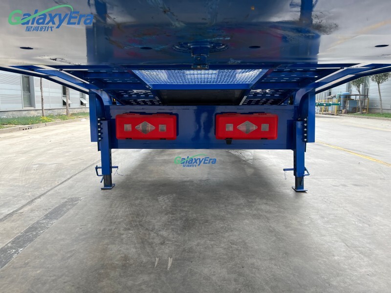 مقطورة شبه مقطورة لنقل السيارات