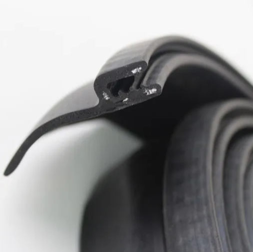 شريط مطاطي بجناح على شكل حرف U لبرج التوربينات الهوائية