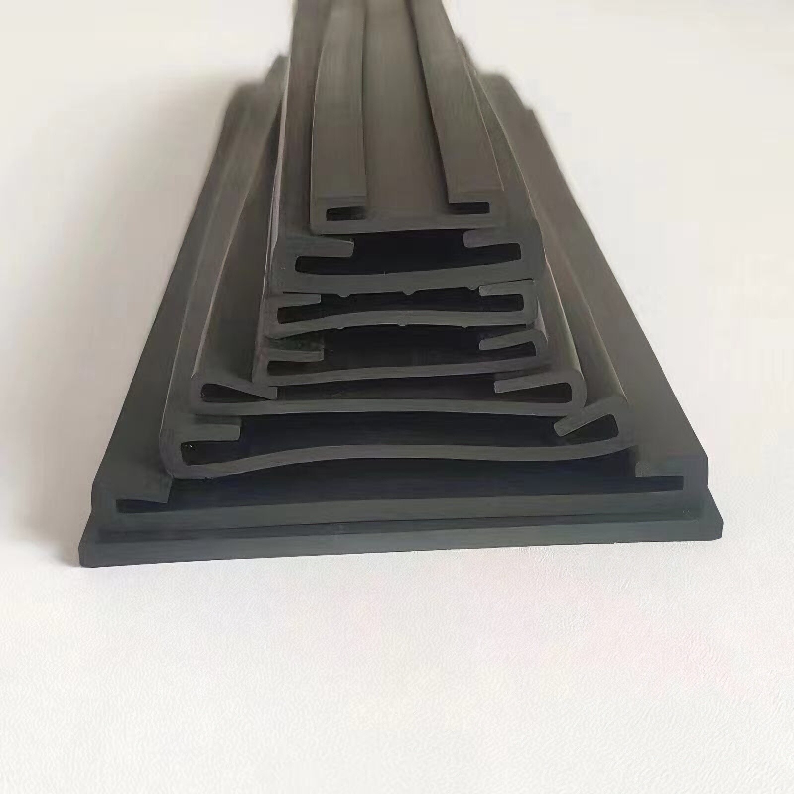 سدادة خزان الوقود