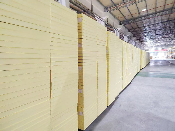 صورة حقيقية للوحة البلاستيك