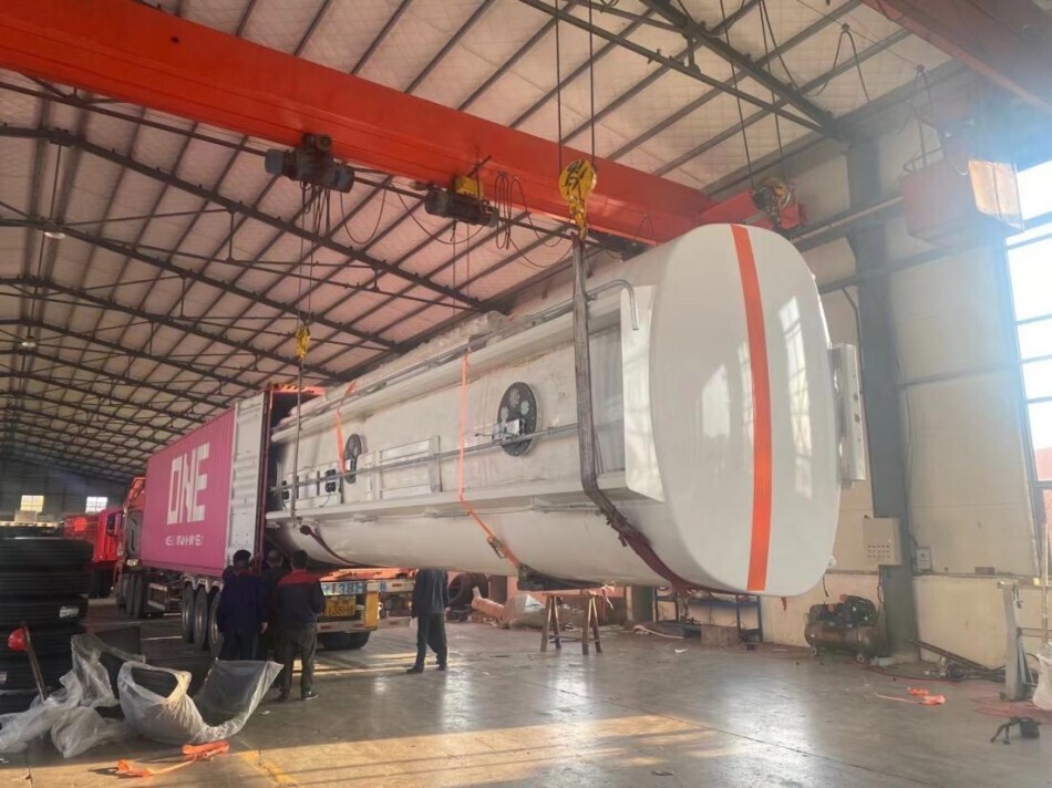 5 وحدات من مقطورات صهاريج وقود ل دبي، الإمارات العربية المتحدة