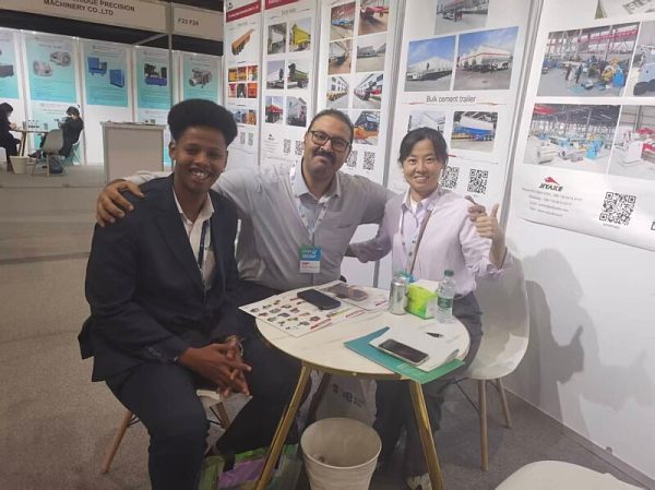 زيارة العميل (6)