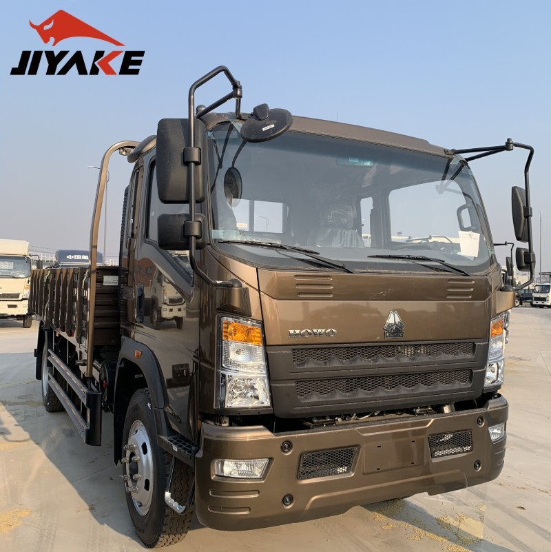 شاحنة خفيفة