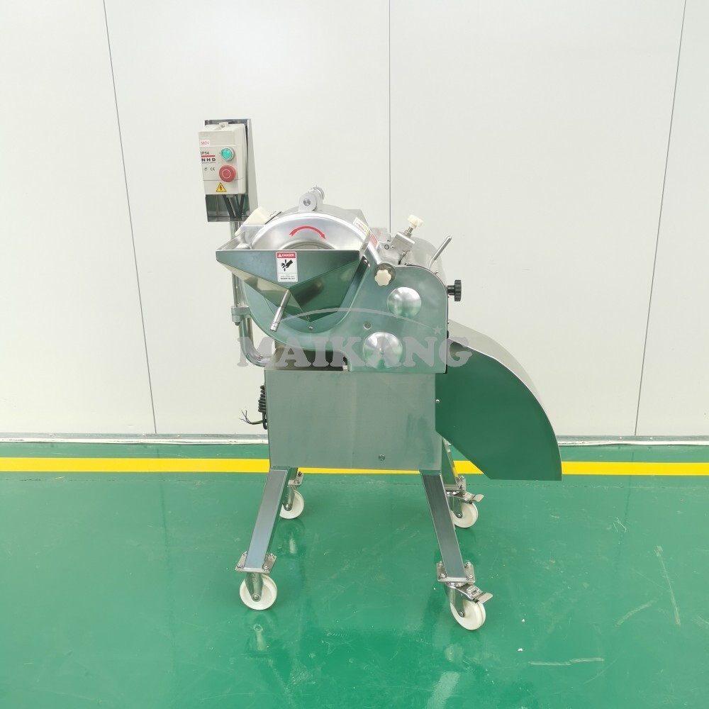 آلة تقطيع الفواكه والخضروات